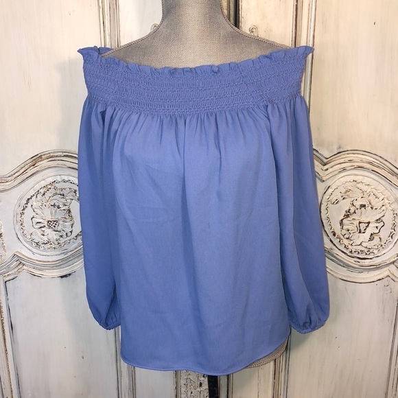Ann Taylor Petite Sky Blue Smocked Neckline Off Shoulder Long Sleeve Blouse S/MP - Picture 1 of 9